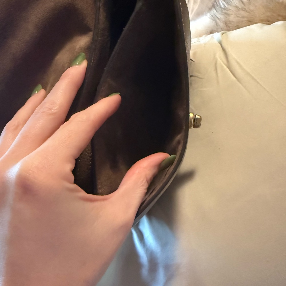 Coach Cassie 19 Pebbled Leather Turnlock Bag in Dark Stone - Picture 4 of 12